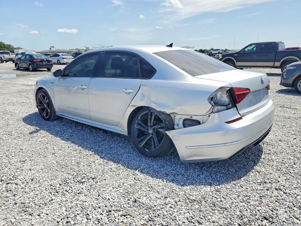 2018 VOLKSWAGEN PASSAT S 2