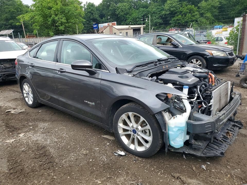 2019 FORD FUSION SE 4