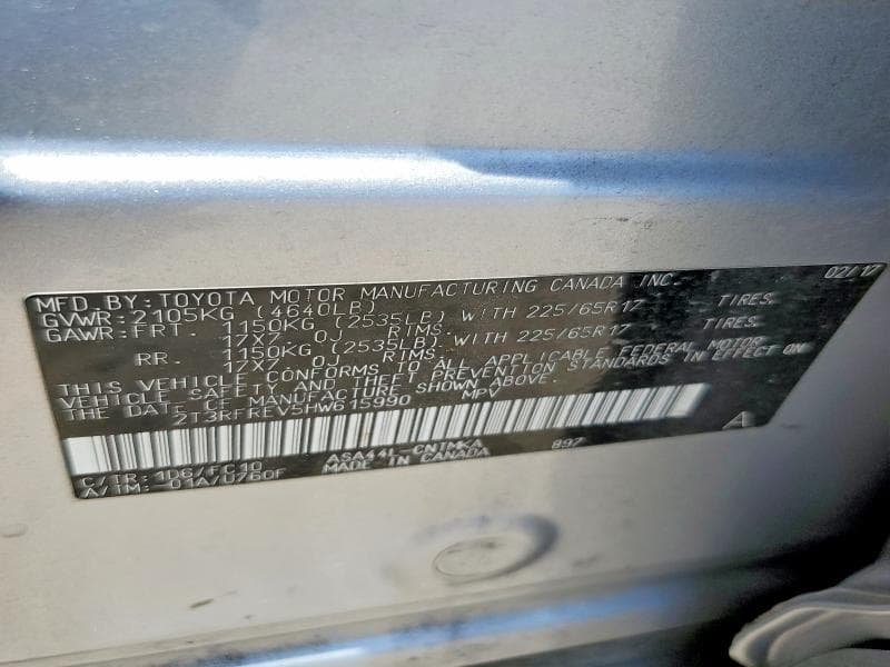 2017 TOYOTA RAV4 XLE 12