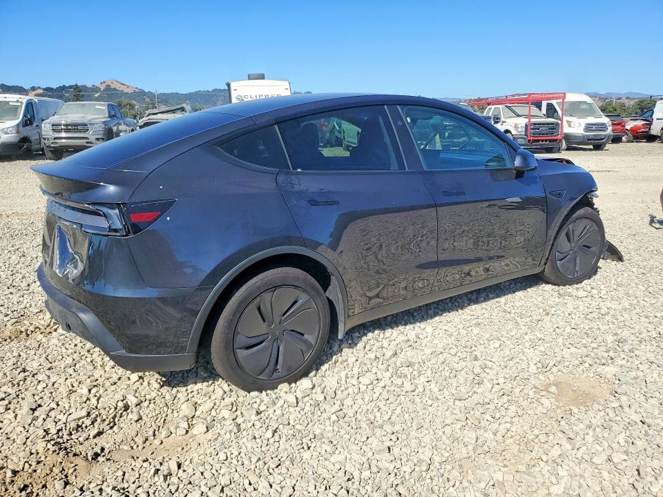 2026 TESLA MODEL Y 3