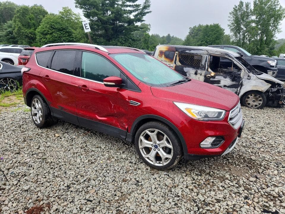 2017 FORD ESCAPE TITANIUM 4