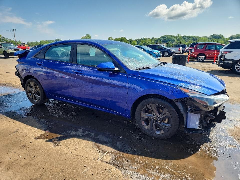 2021 HYUNDAI ELANTRA SEL 4