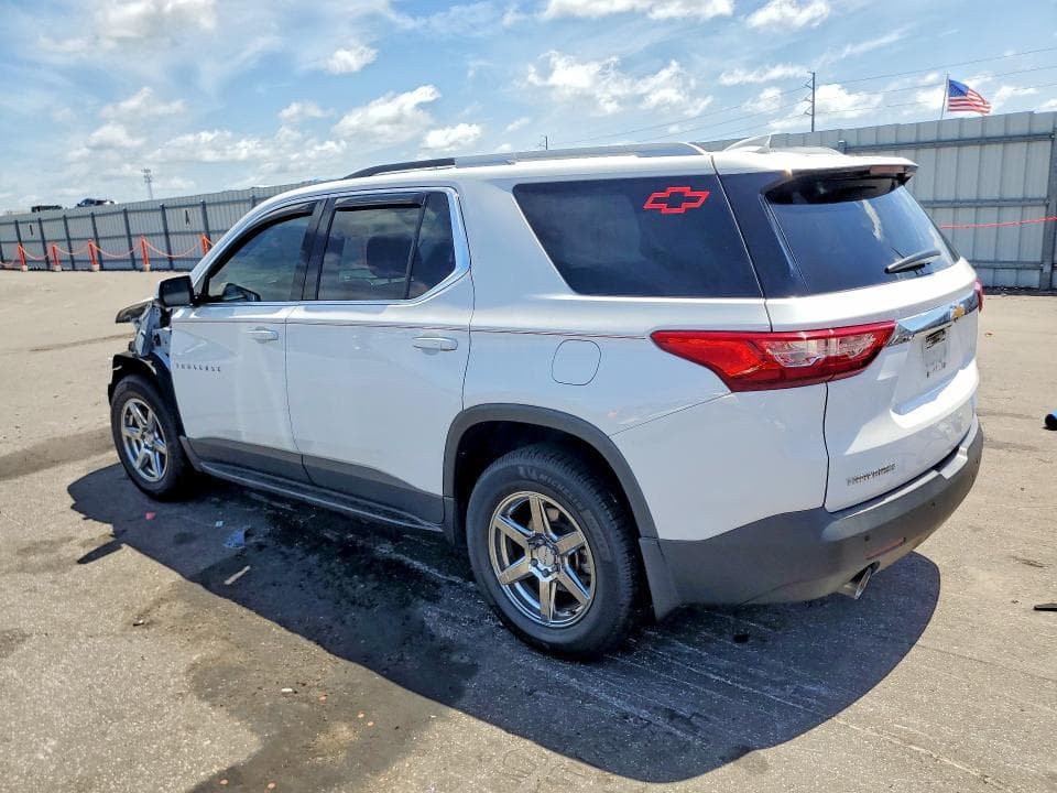 2018 CHEVROLET TRAVERSE LT 2