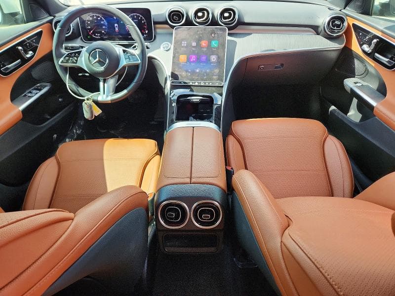 2025 MERCEDES-BENZ C 300 8