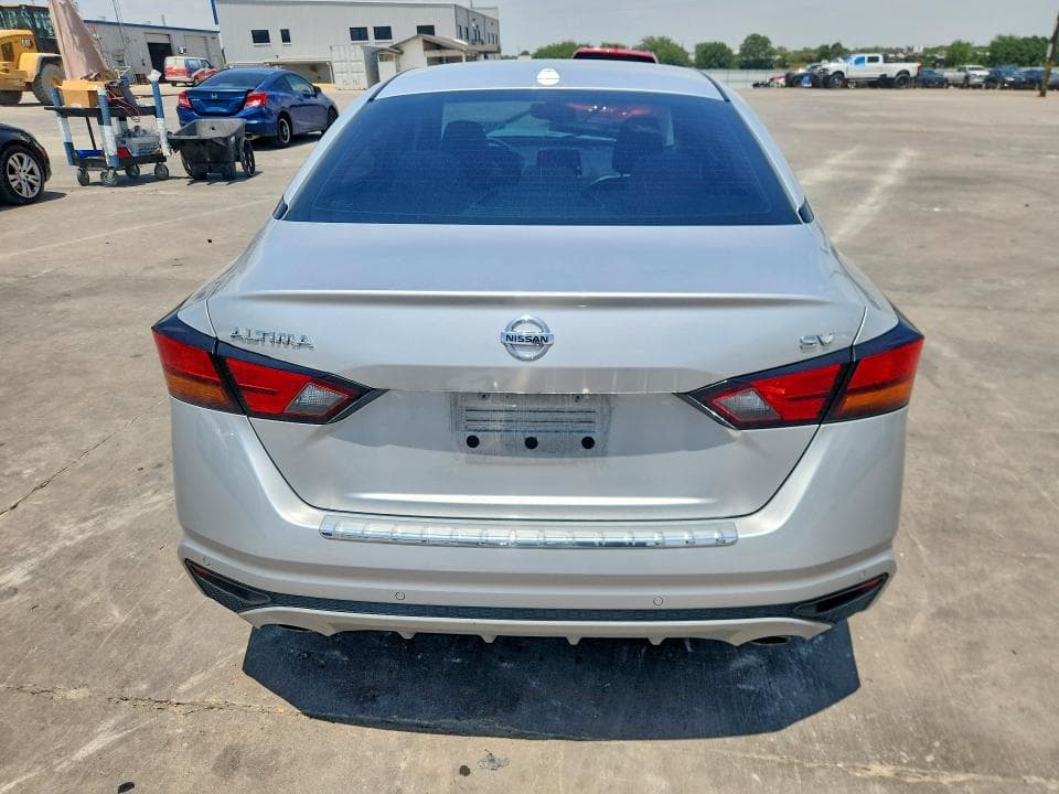 2020 NISSAN ALTIMA SV 6