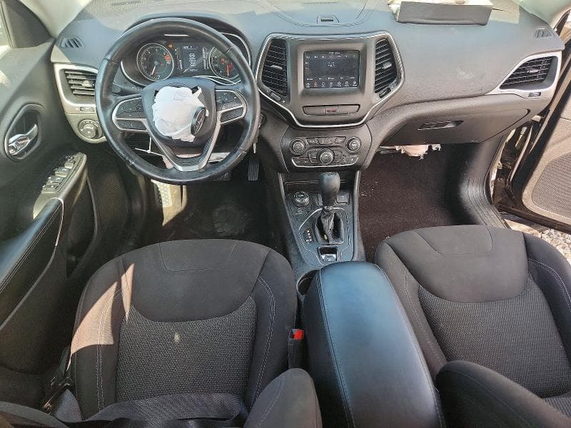 2019 JEEP CHEROKEE LATITUDE 8