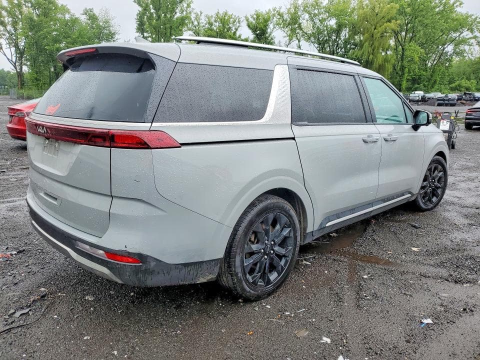 2024 KIA CARNIVAL SX 3