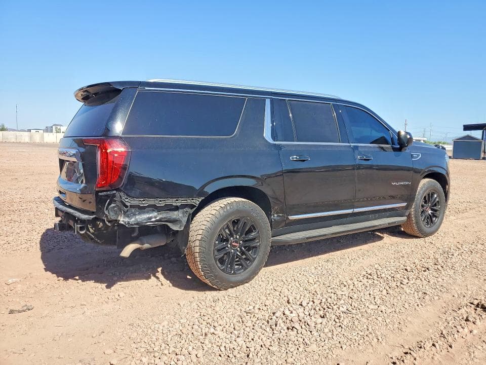 2021 GMC YUKON XL C1500 SLT 3