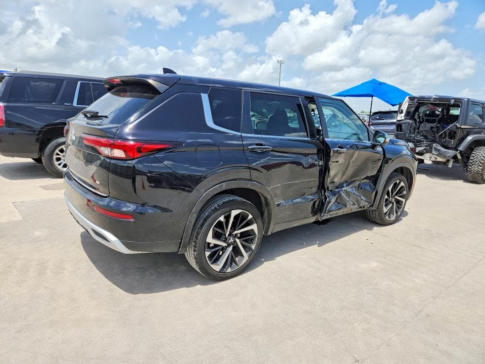 2022 MITSUBISHI OUTLANDER SE 3