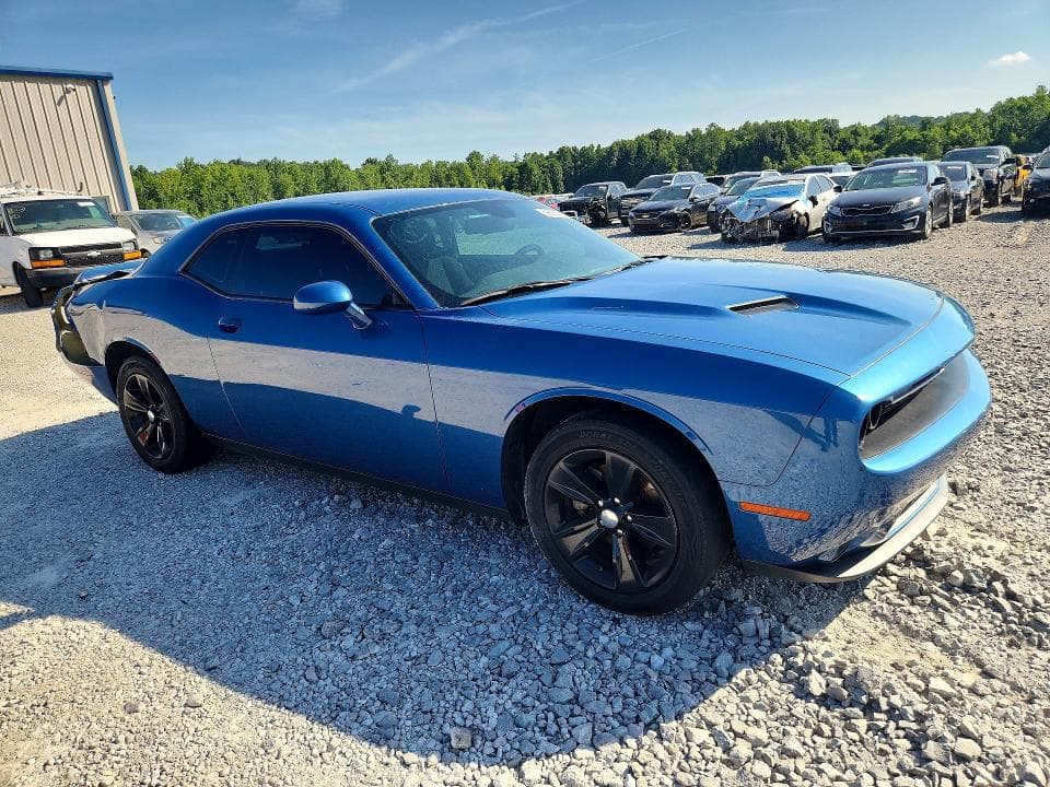 2022 DODGE CHALLENGER SXT 4