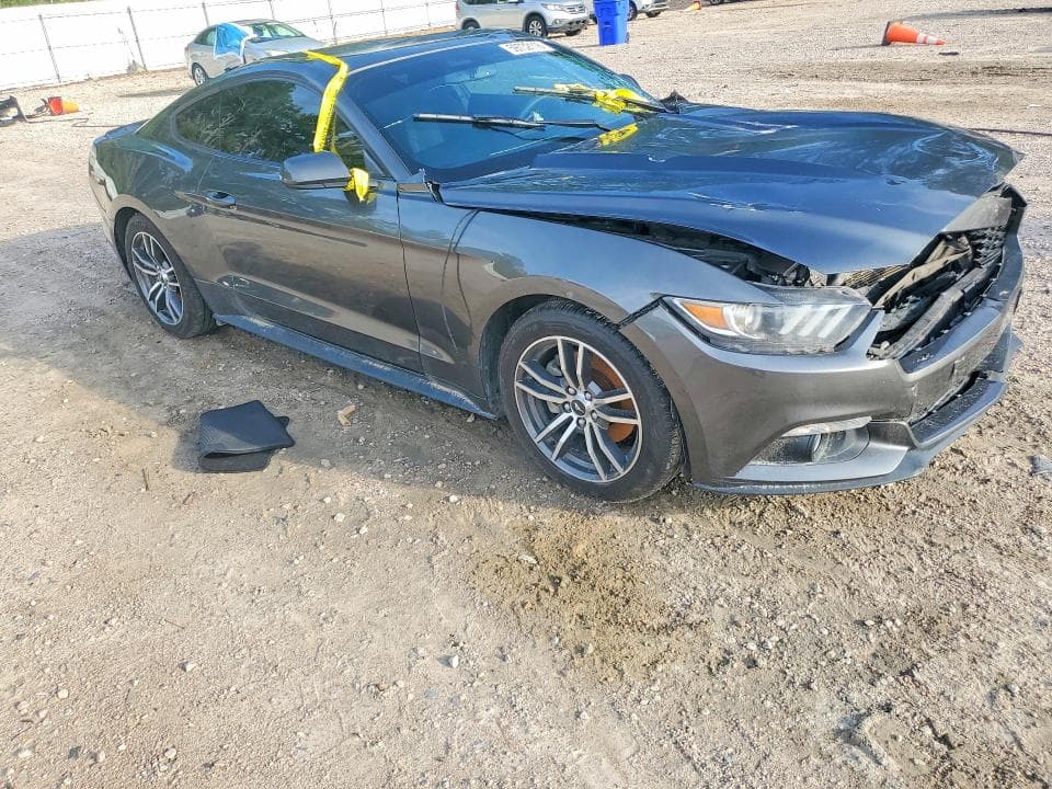 2017 FORD MUSTANG 4