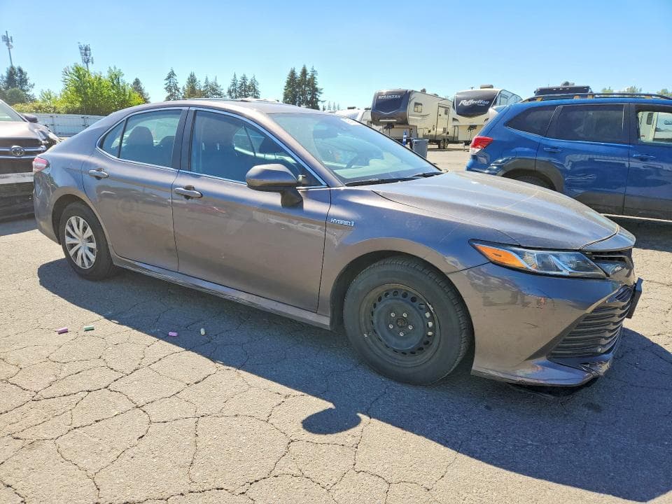 2020 TOYOTA CAMRY LE 4