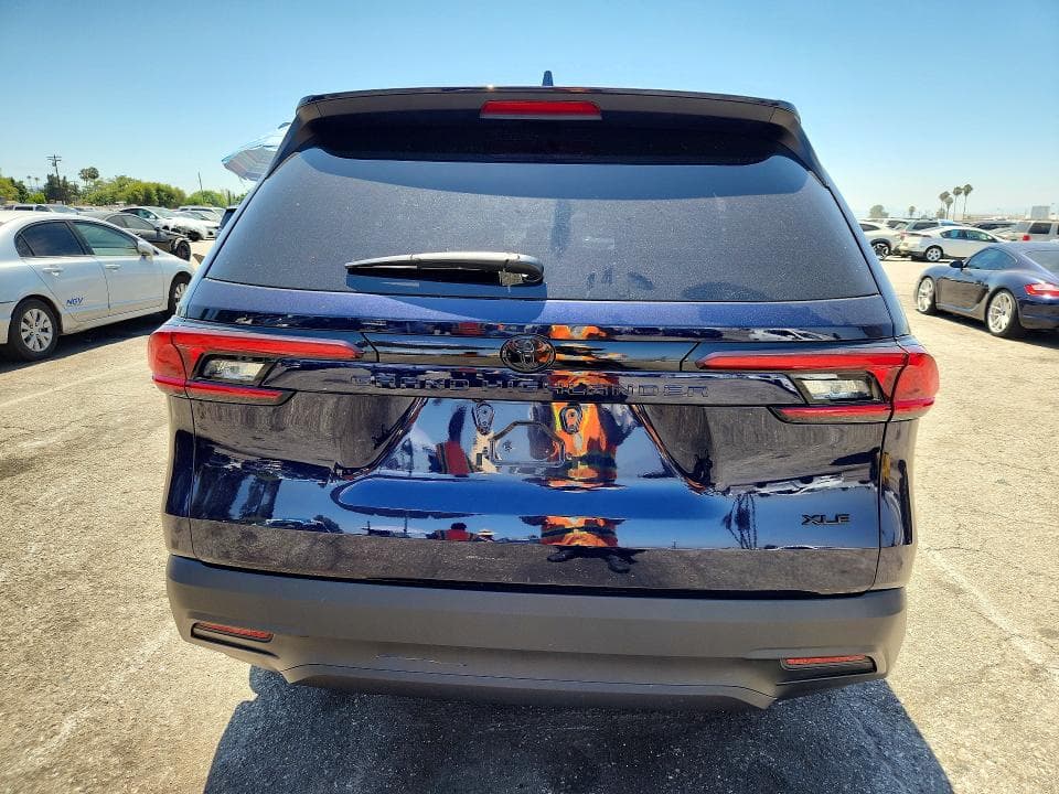 2025 TOYOTA GRAND HIGHLANDER XLE 6