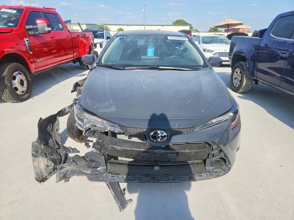 2026 TOYOTA COROLLA LE 5