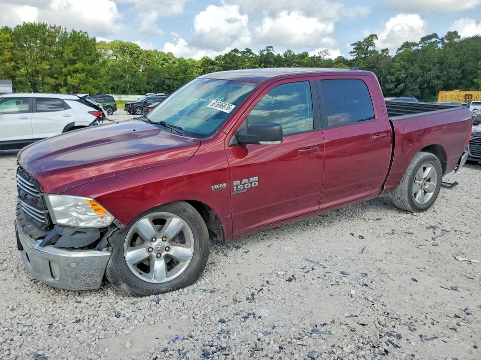 2019 RAM 1500 CLASSIC SLT - 1