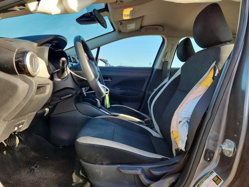 2021 NISSAN VERSA SV 7