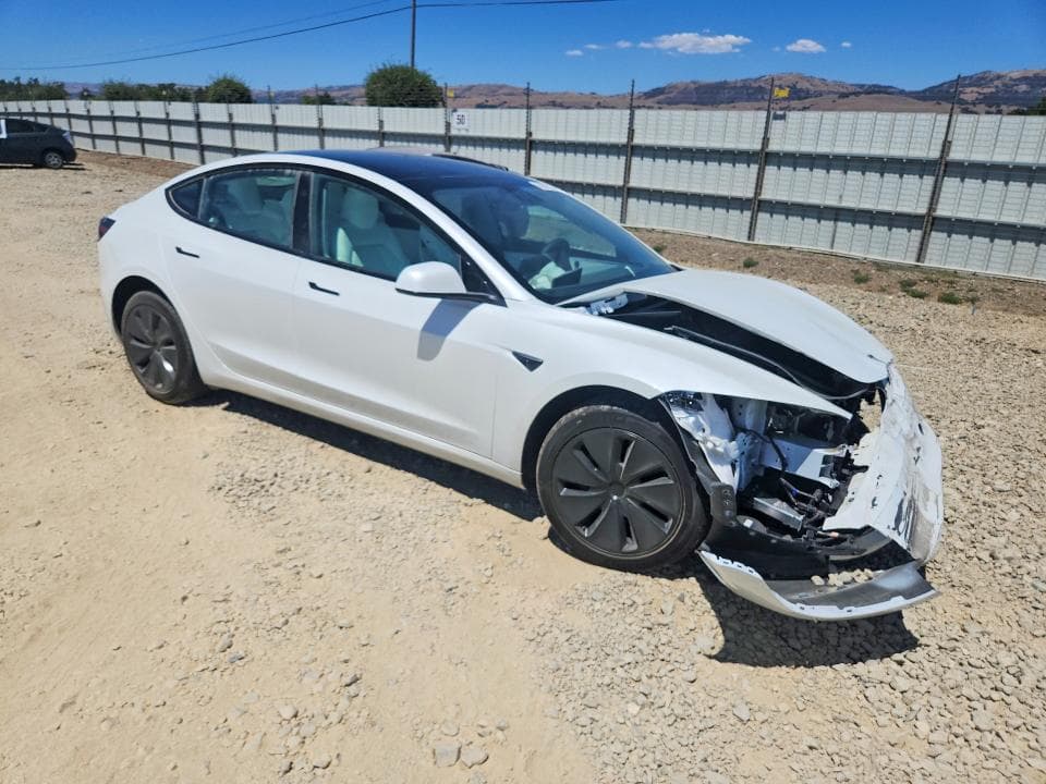 2026 TESLA MODEL 3 4