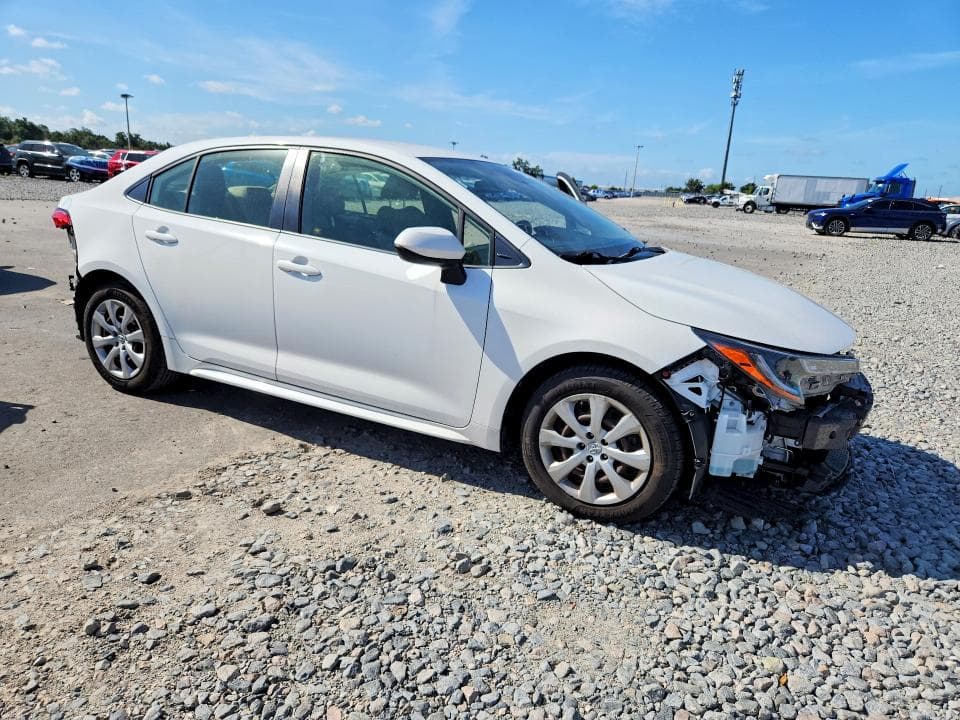 2020 TOYOTA COROLLA LE 4
