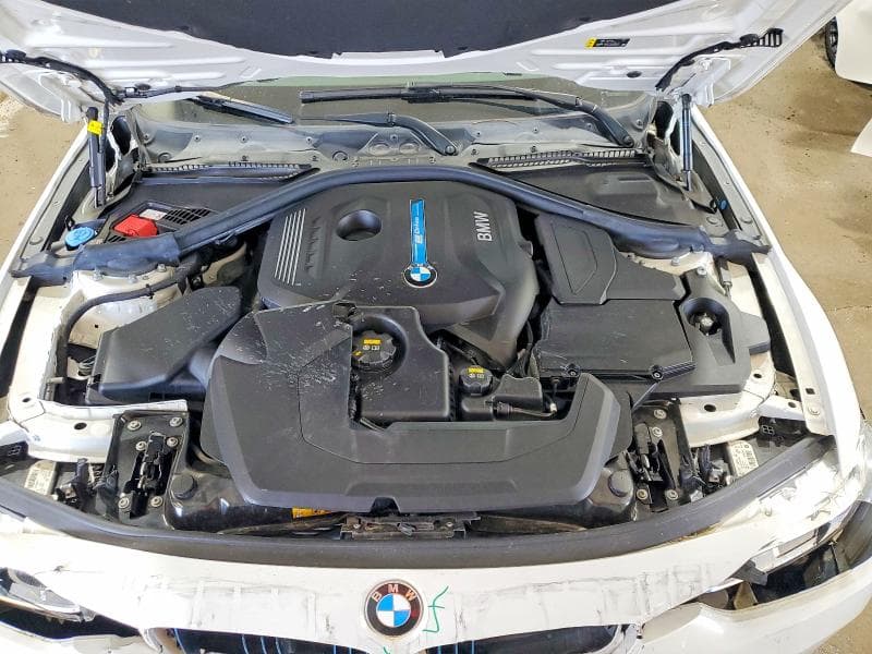 2018 BMW 330E 11
