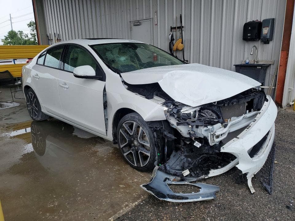 2018 VOLVO S60 DYNAMIC 4