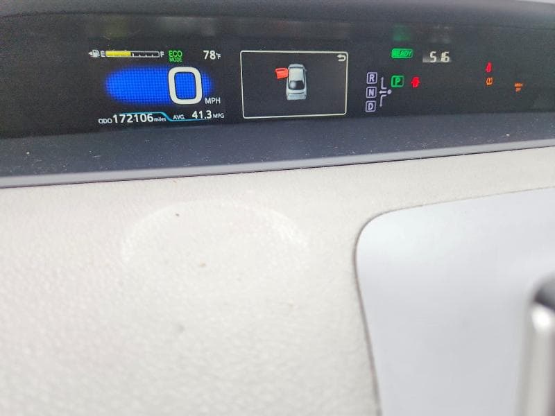 2017 TOYOTA PRIUS TWO 9