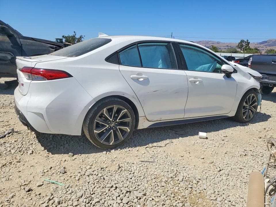 2021 TOYOTA COROLLA SE 3