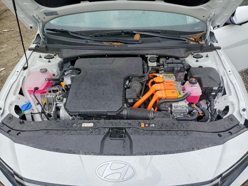 2025 HYUNDAI ELANTRA LIMITED 11