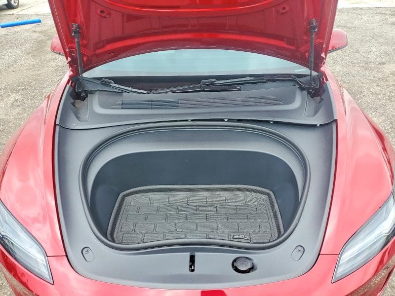 2026 TESLA MODEL 3 11