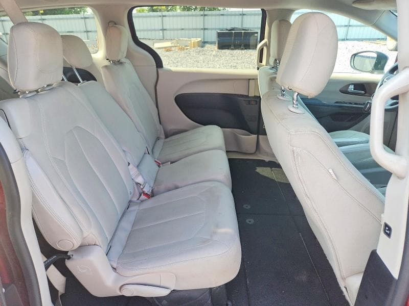 2017 CHRYSLER PACIFICA TOURING 11