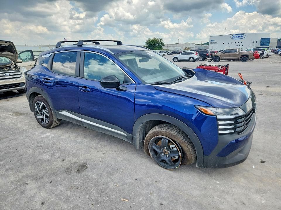 2026 NISSAN KICKS 4