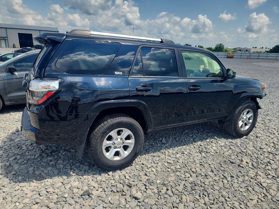 2019 TOYOTA 4RUNNER SR5 3