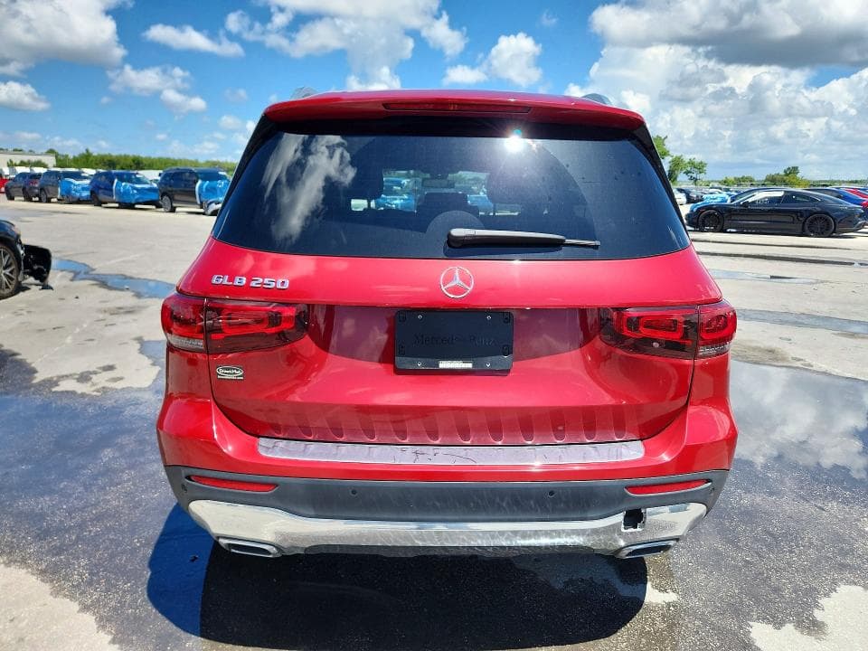 2020 MERCEDES-BENZ GLB 250 6