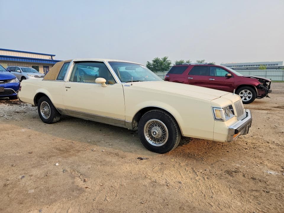 1985 BUICK REGAL LIMITED 4