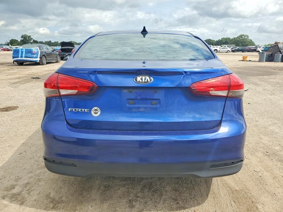 2017 KIA FORTE LX 6
