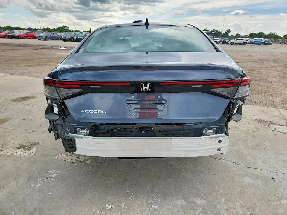 2025 HONDA ACCORD SE 6