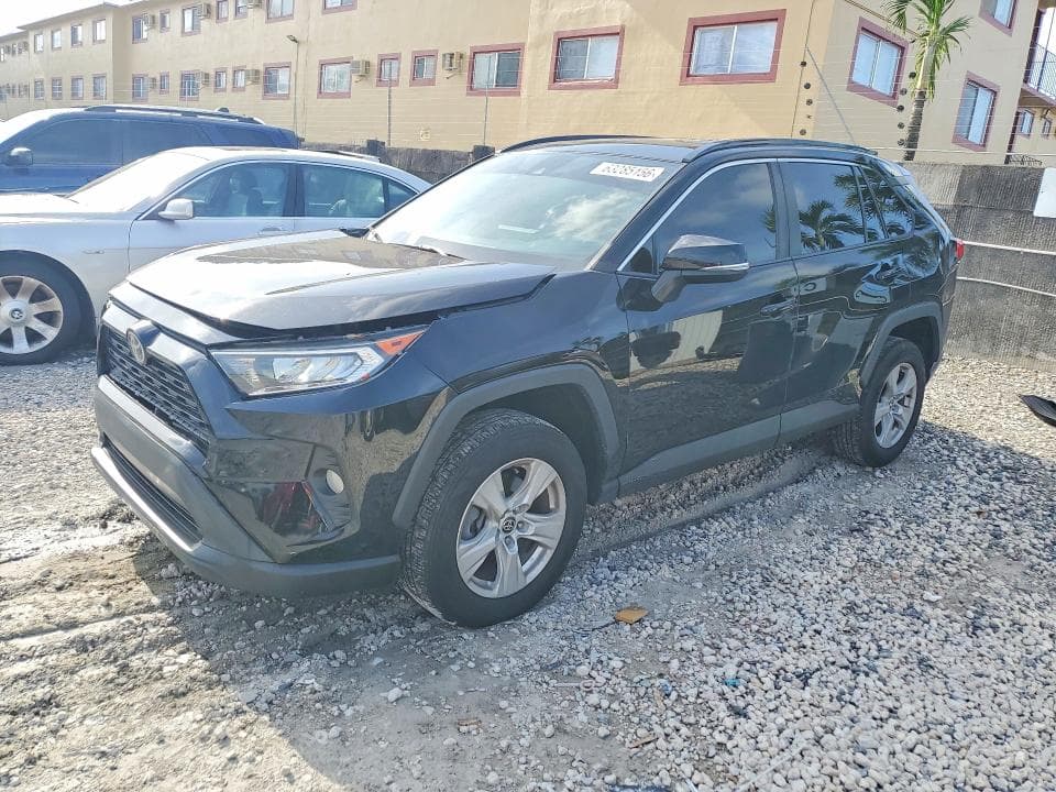 2021 TOYOTA RAV4 XLE