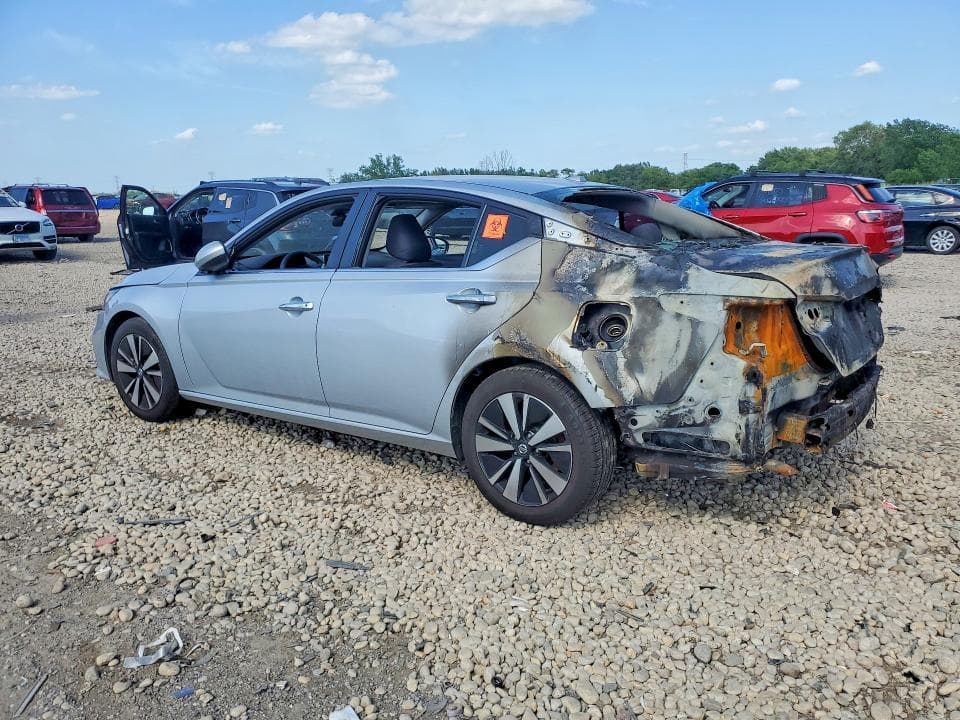 2021 NISSAN ALTIMA SV 2