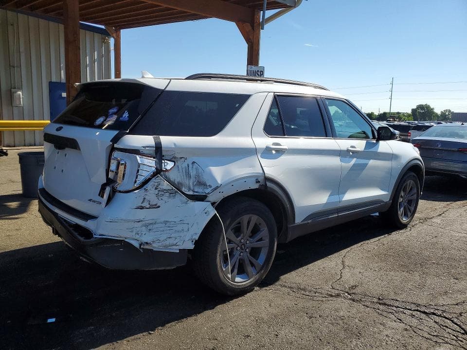 2022 FORD EXPLORER XLT 3