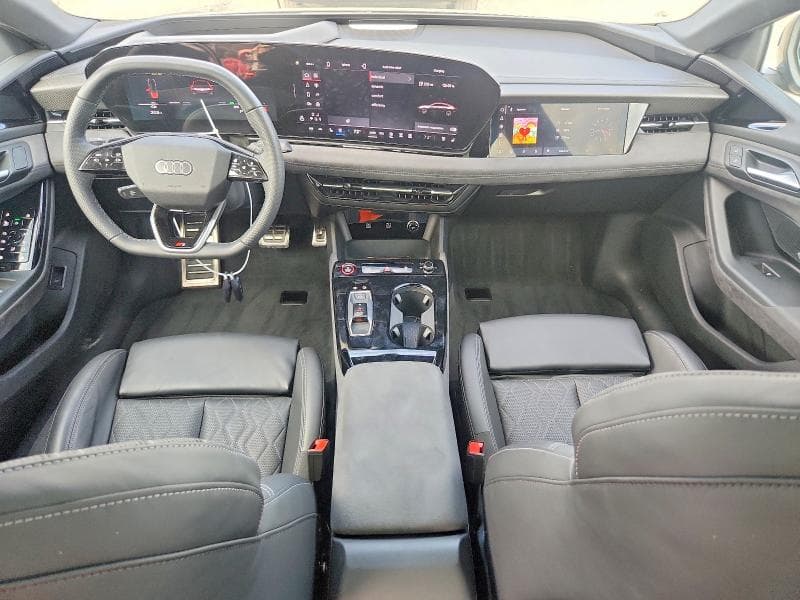 2025 AUDI S6 E-TRON PRESTIGE 8