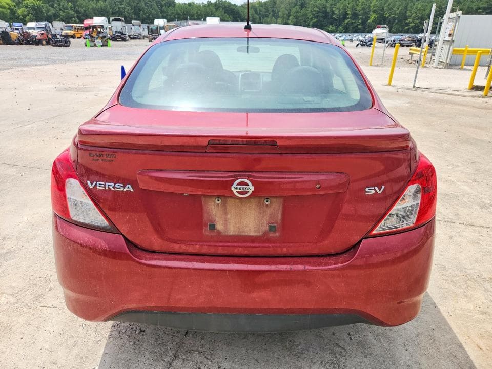 2019 NISSAN VERSA SV 6