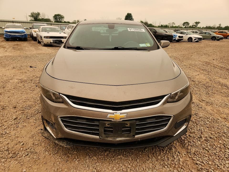 2017 CHEVROLET MALIBU LT 5