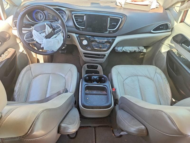 2017 CHRYSLER PACIFICA TOURING L 8
