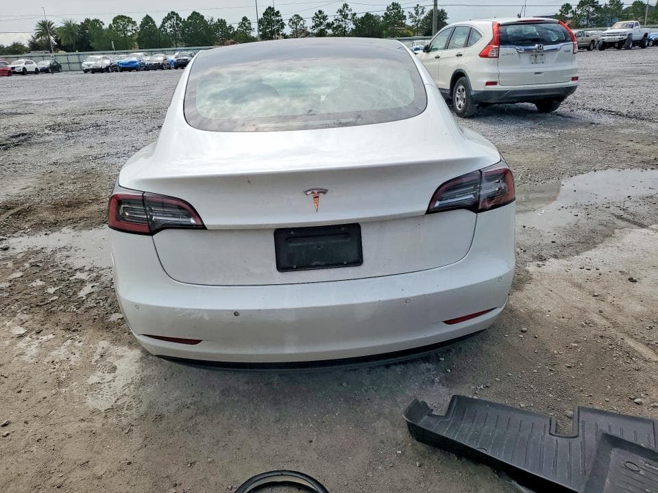 2021 TESLA MODEL 3 6