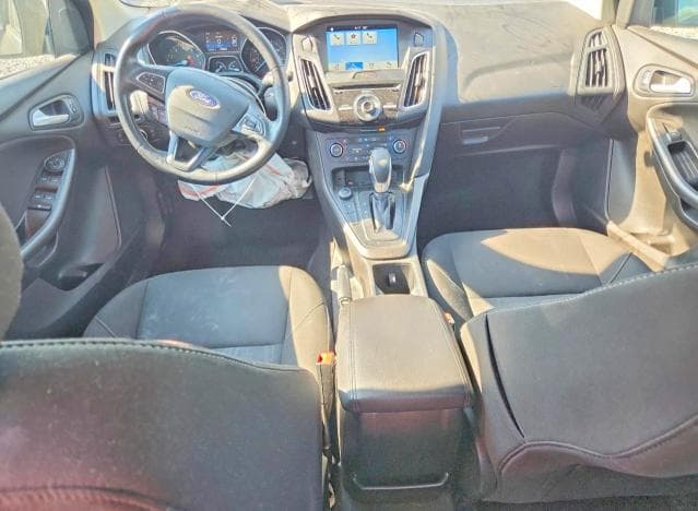 2017 FORD FOCUS SEL 8