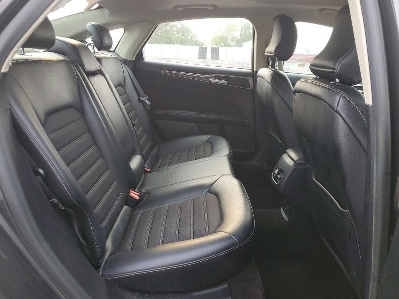 2017 FORD FUSION SE 10
