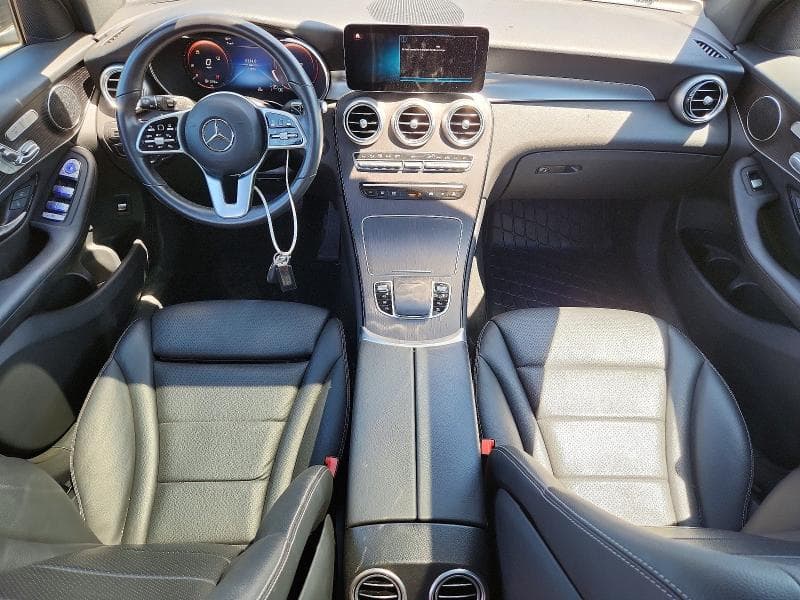 2022 MERCEDES-BENZ GLC 300 4MATIC 8