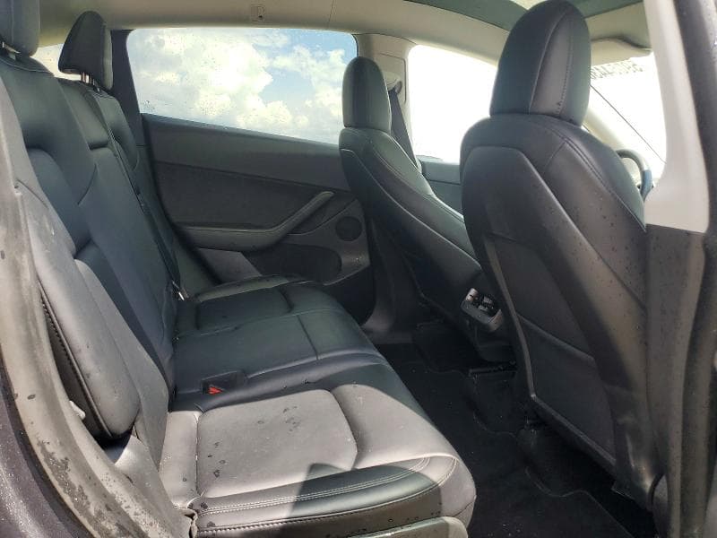 2022 TESLA MODEL Y 10