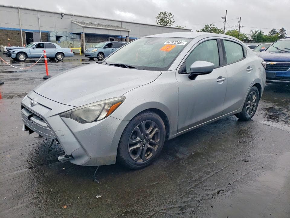 2019 TOYOTA YARIS LE - 1