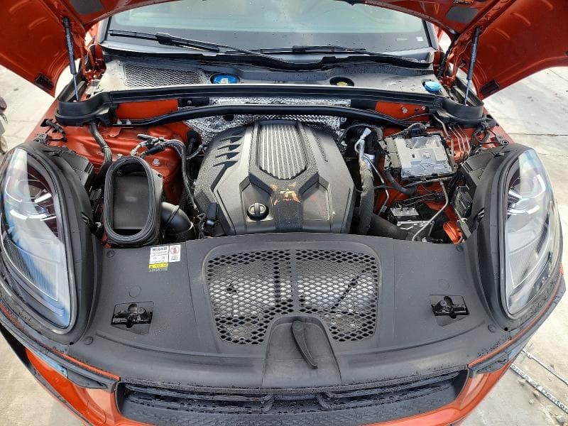 2023 PORSCHE MACAN BASE 12