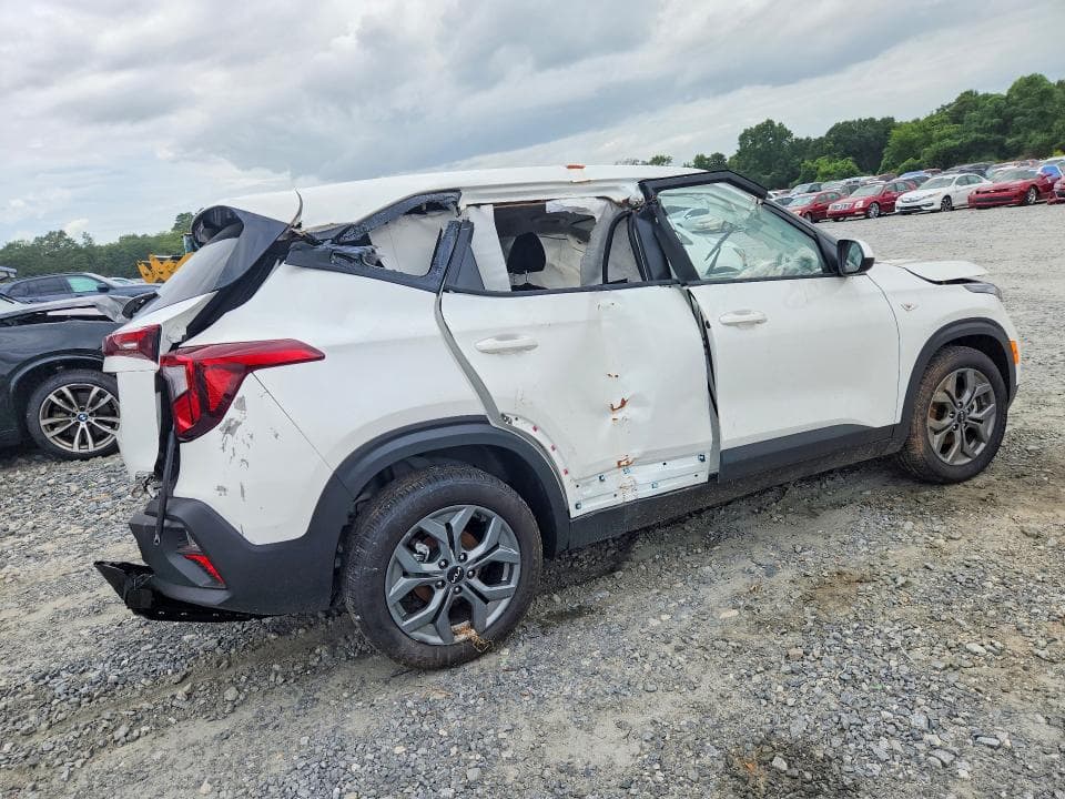 2026 KIA SELTOS LX 3